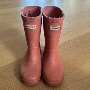 PEACH HUNTER BOOTS SIZE 9 GIRLS